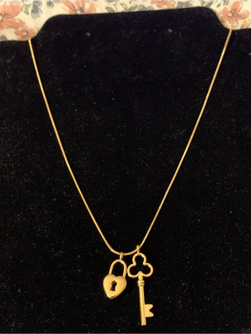 Gold Heart Lock & Key Pendant Necklace - Women Jewelry